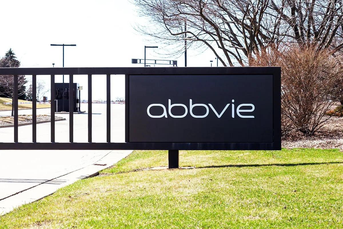 The 10 Best-Rated Dividend Aristocrats Right Now 5 An AbbVie sign outside of a building.
