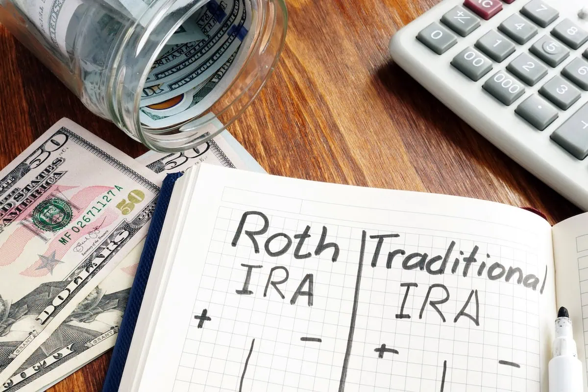 advantage disadvantage roth traditional ira 1200