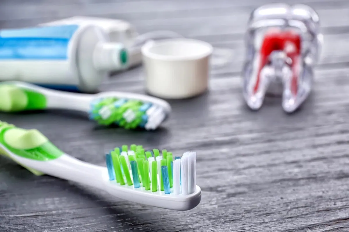 aldi dental hygiene toothbrush 1200
