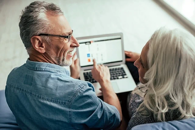 best fidelity funds 401k 2025 smiling man 640
