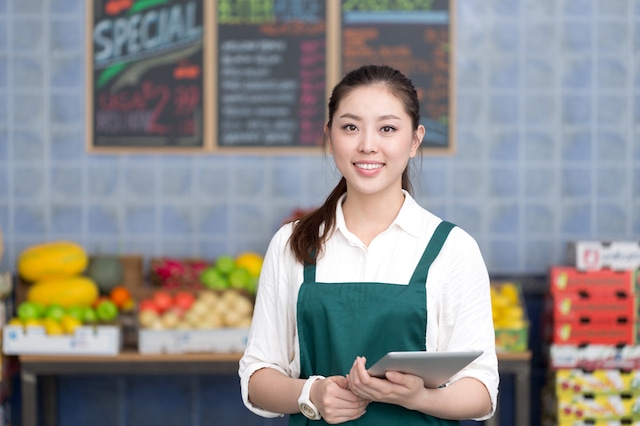 best jobs 15 year olds grocery store teen