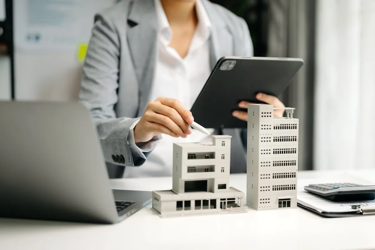 ๐ธ The "Hands-Off" Payday: Is a Property Manager Your Key to Real Passive Income? 8 best multifamily property management software to use