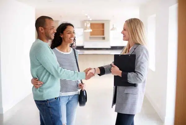 best ways landlords screen tenants