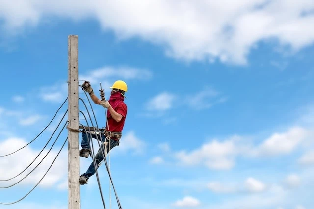 blue collar electrical power line repair