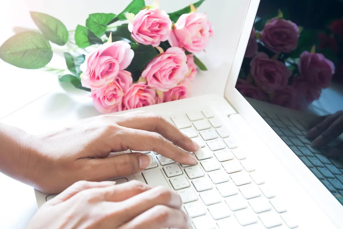 budget wedding laptop paperless 1200
