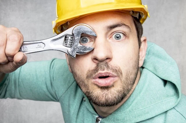 contractor scams wrench