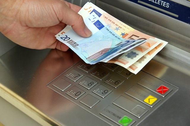 foreign transaction bank fees euro atm