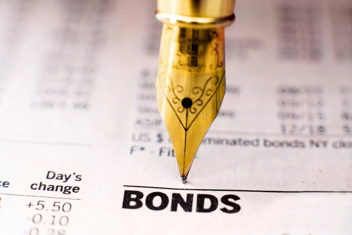 fountain pen corporate bond funds 1200