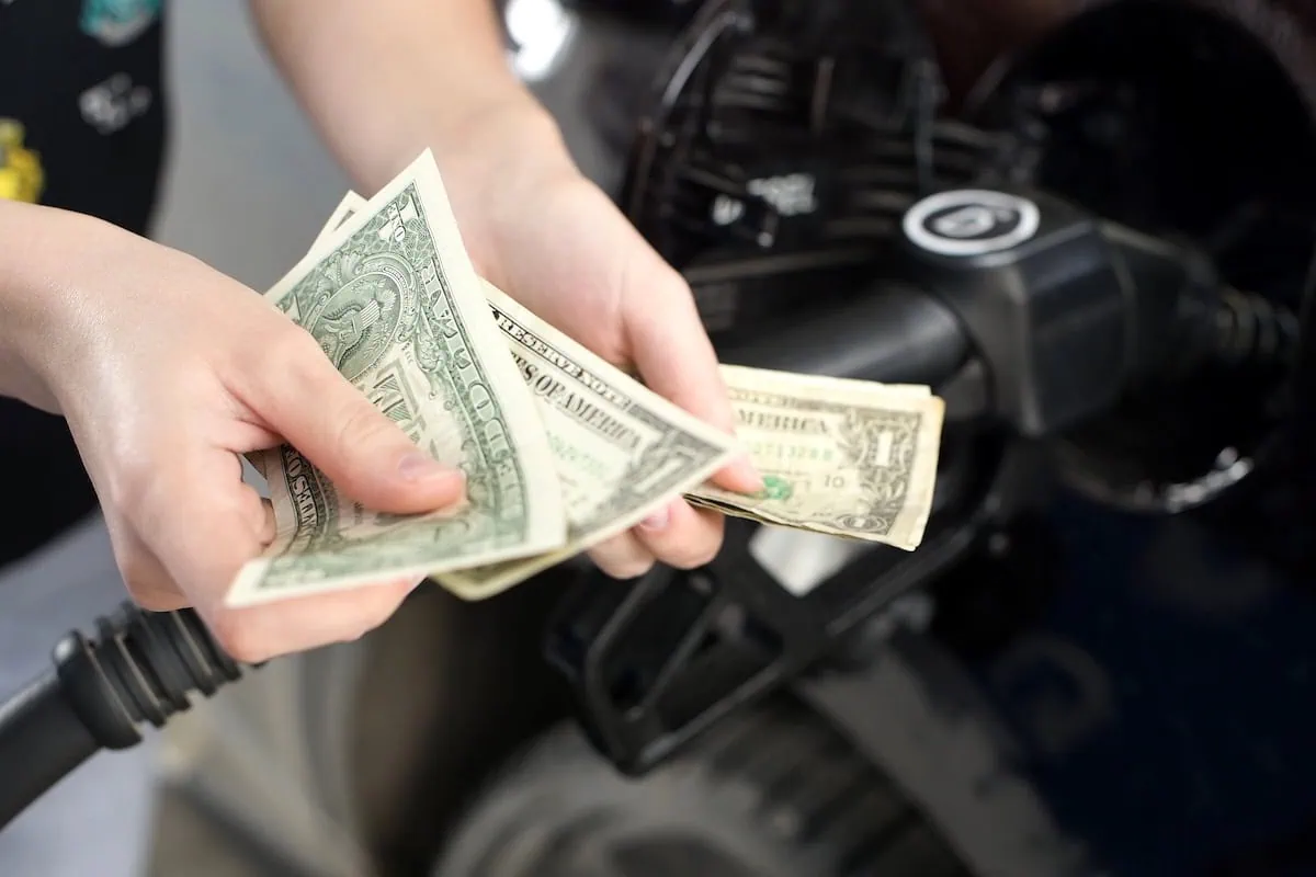 Paying at the Pump: Do Everyday Budgets Have the Capacity for More Costly Gas? 2 gas pump cash budgeting