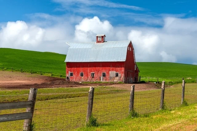 gladstone farmland lease barn