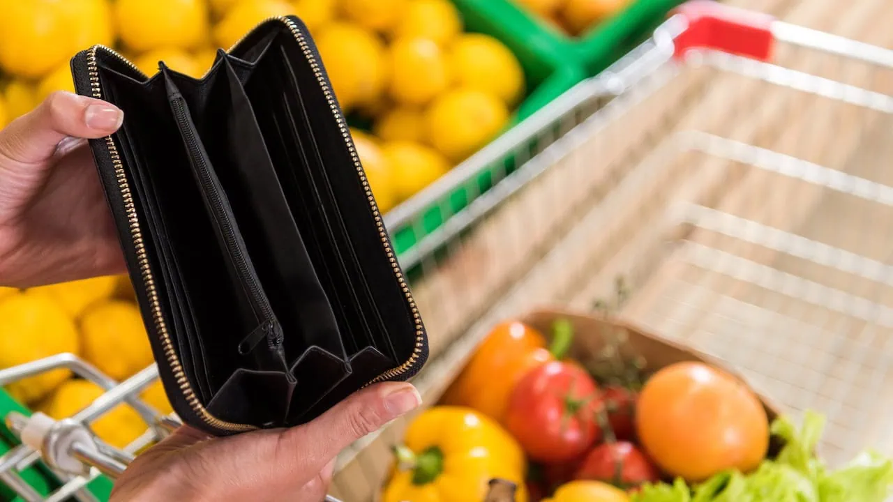 grocery scam empty wallet 1280