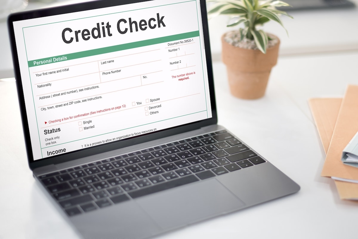 how-to-run-a-credit-check-on-a-tenant-trust-but-verify