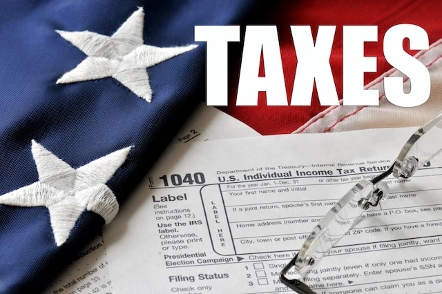 income tax return form flag