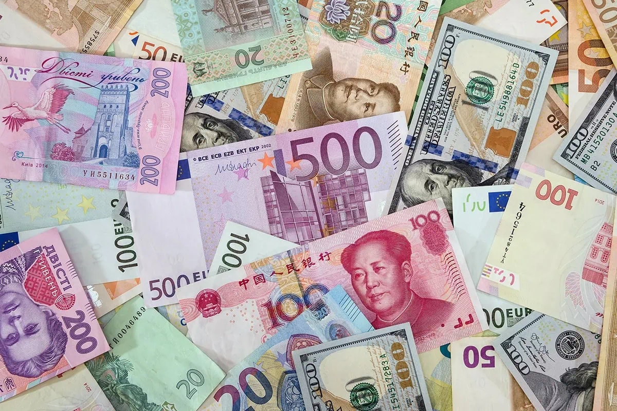 Fidelity's Worst-Kept Secret: 7 'Core' Index Funds That Cost You Almost Nothing 5 international currency money large