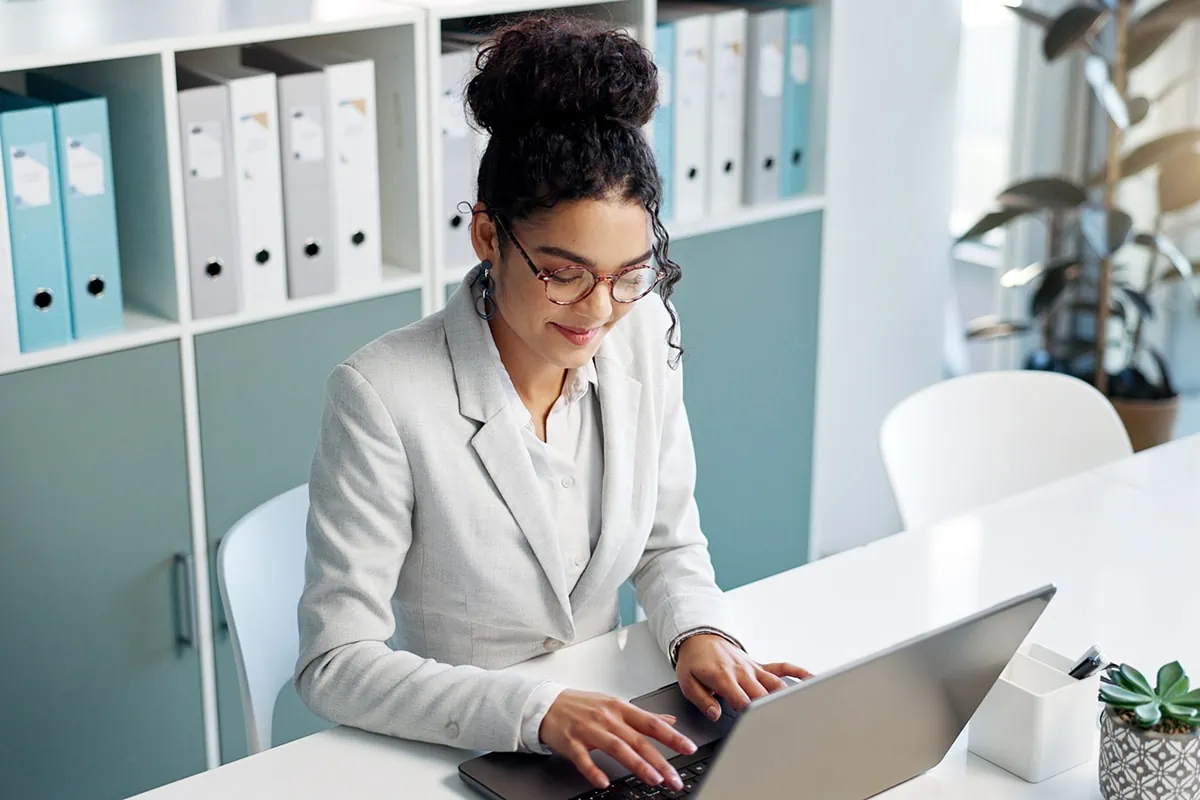 15 Careers That Are Quickly Disappearing: Is Yours One of Them? 3 legal secretary administrative assistant job