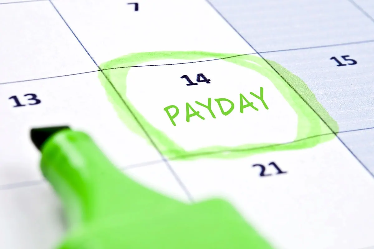a date highlighted on a calendar that says payday.