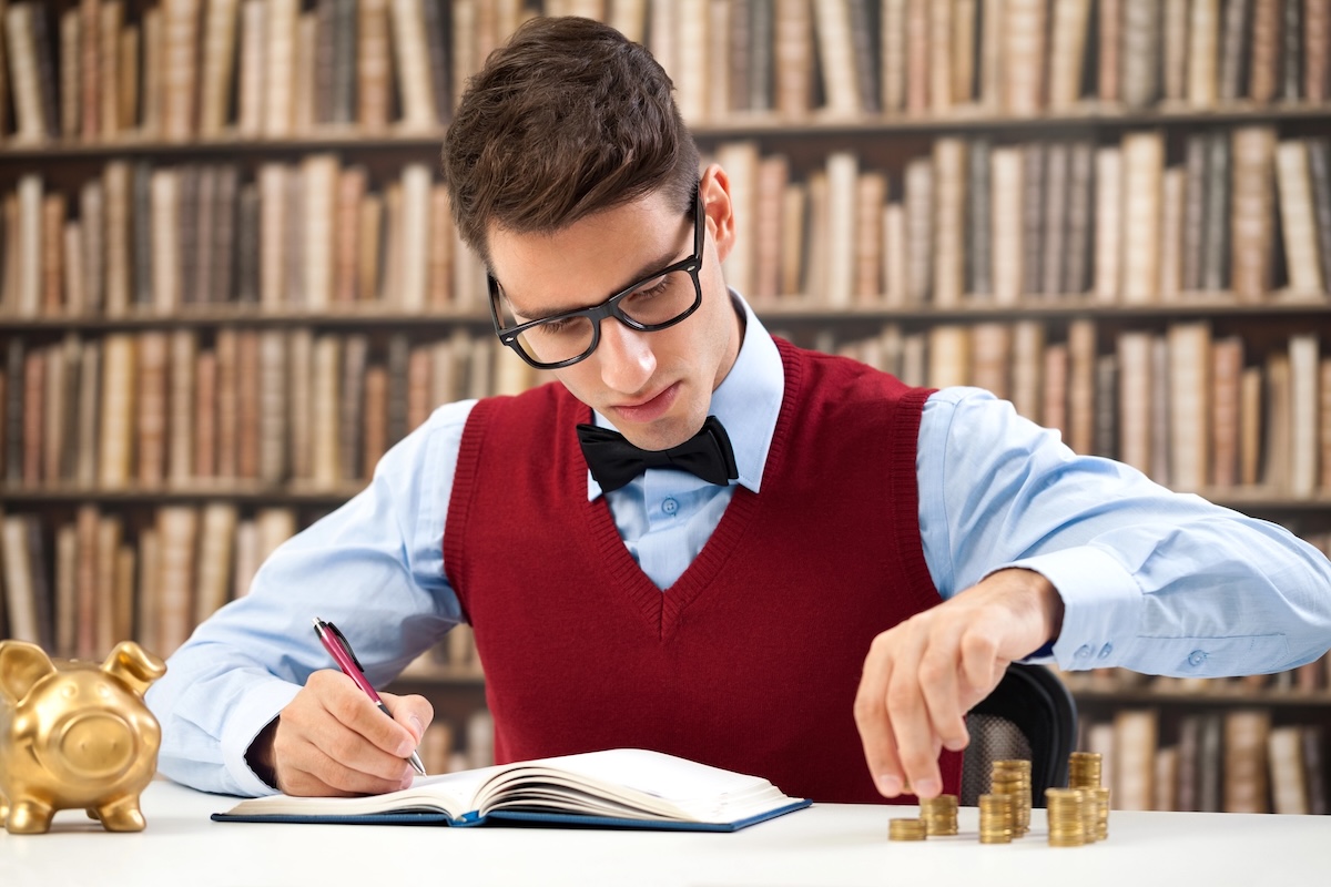 Are You Inviting an Audit? 14 Signals That Mean You Need a Tax Professional 2 old money rules accountant coins piggy bank