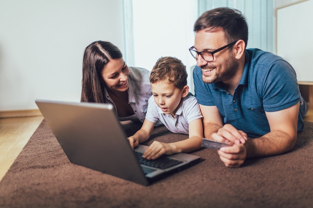 8 Ways to Teach Children About Investing