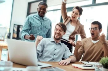 personality income extroversion team success 1200