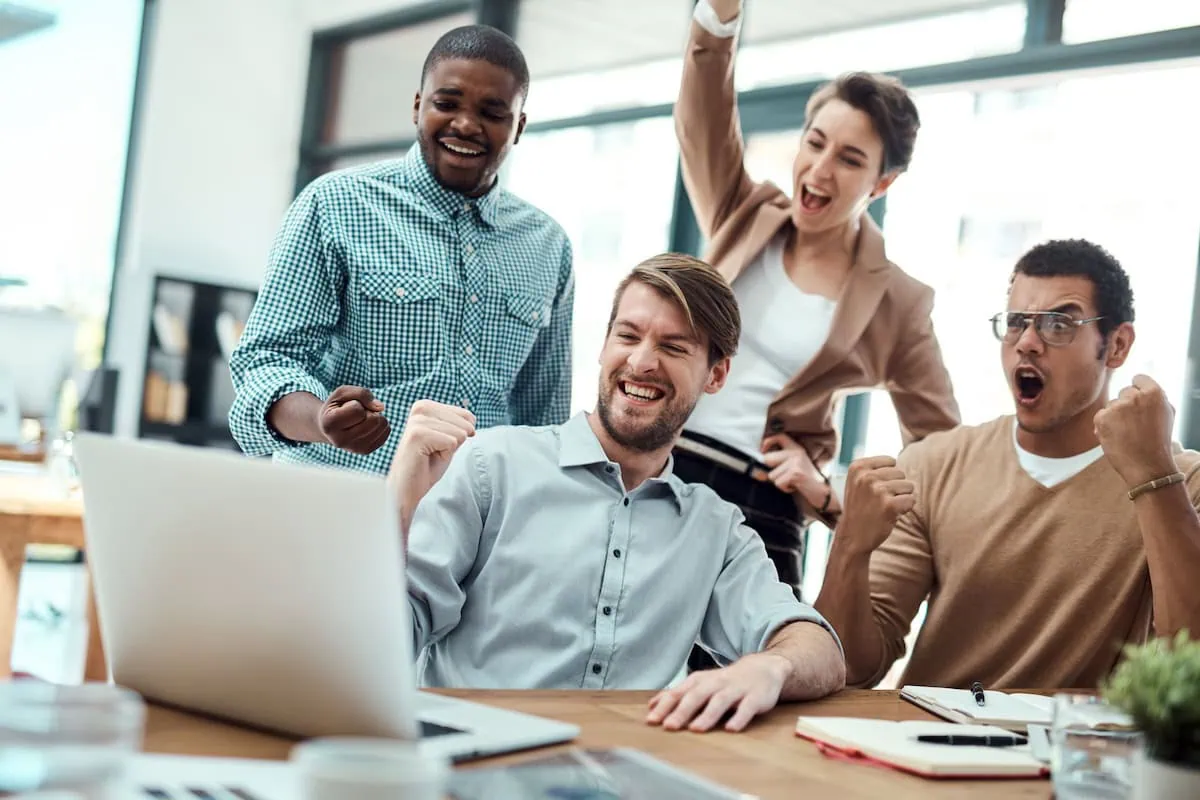 personality income extroversion team success 1200