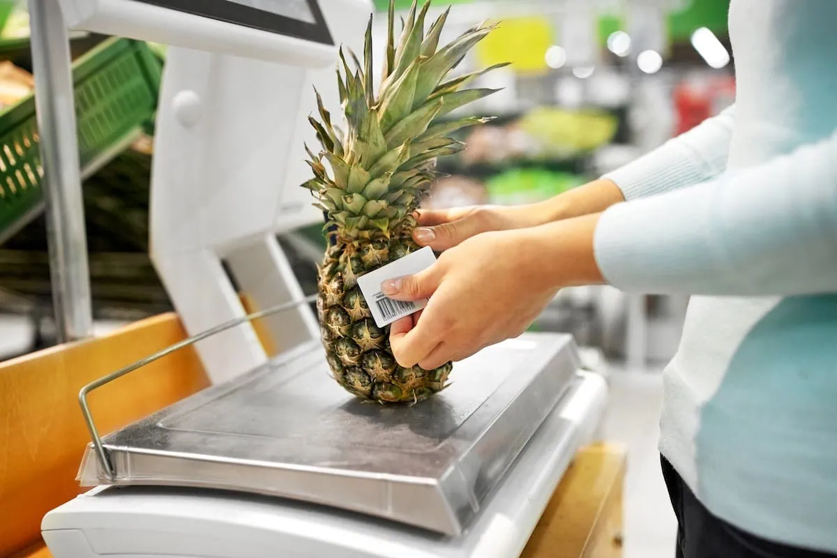 pineapple bar code price weighing grocery 1200
