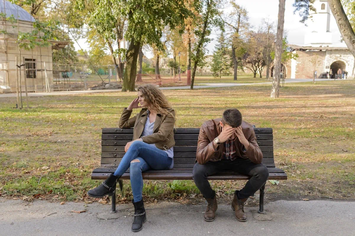 7 Financial Conversations You Should Have With Your Significant Other 2 relationship problems divorce 1200