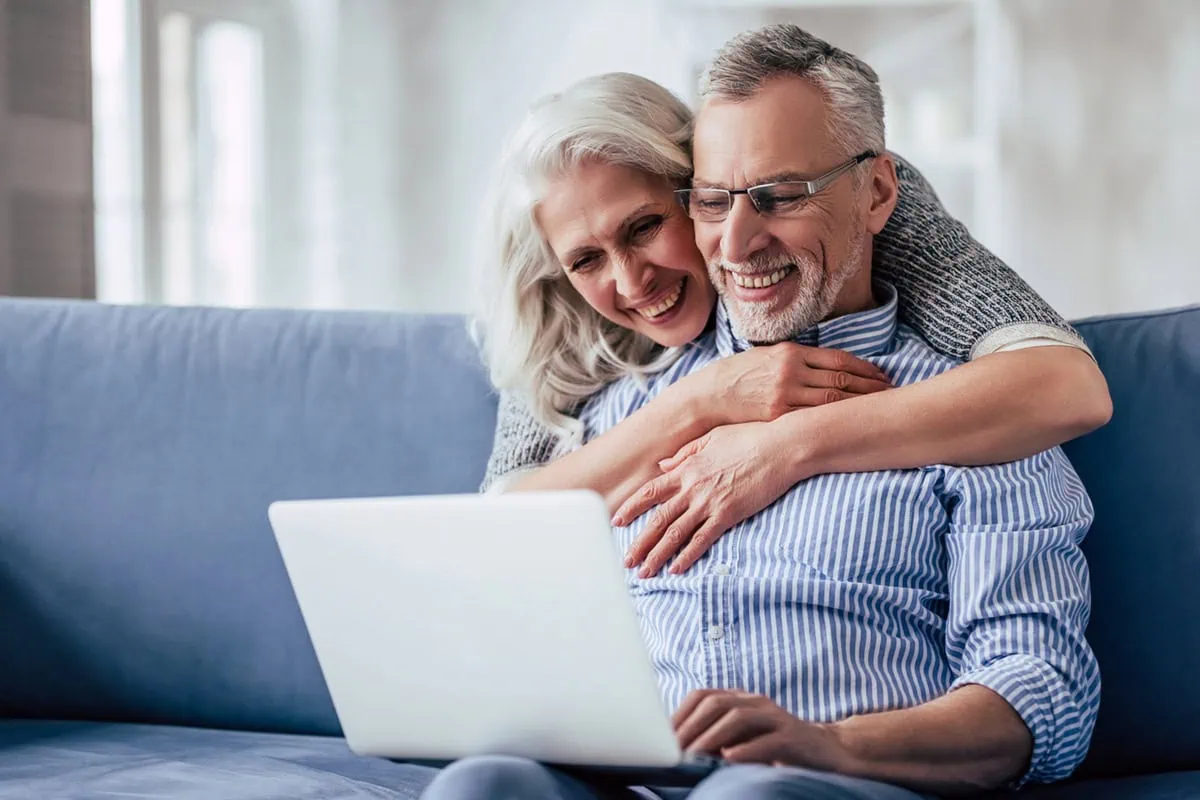 retirement investing couple bluestripe 1200