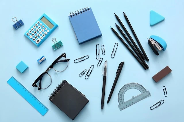 retirement sell office supplies 640