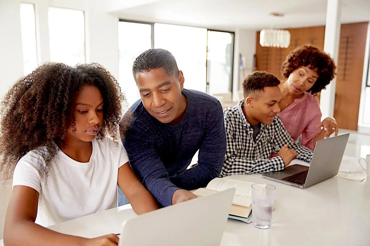 ❄️ The Snowball Secret: How Compounding Helps Kids' Money Grow 4 roth iras for kids 1200