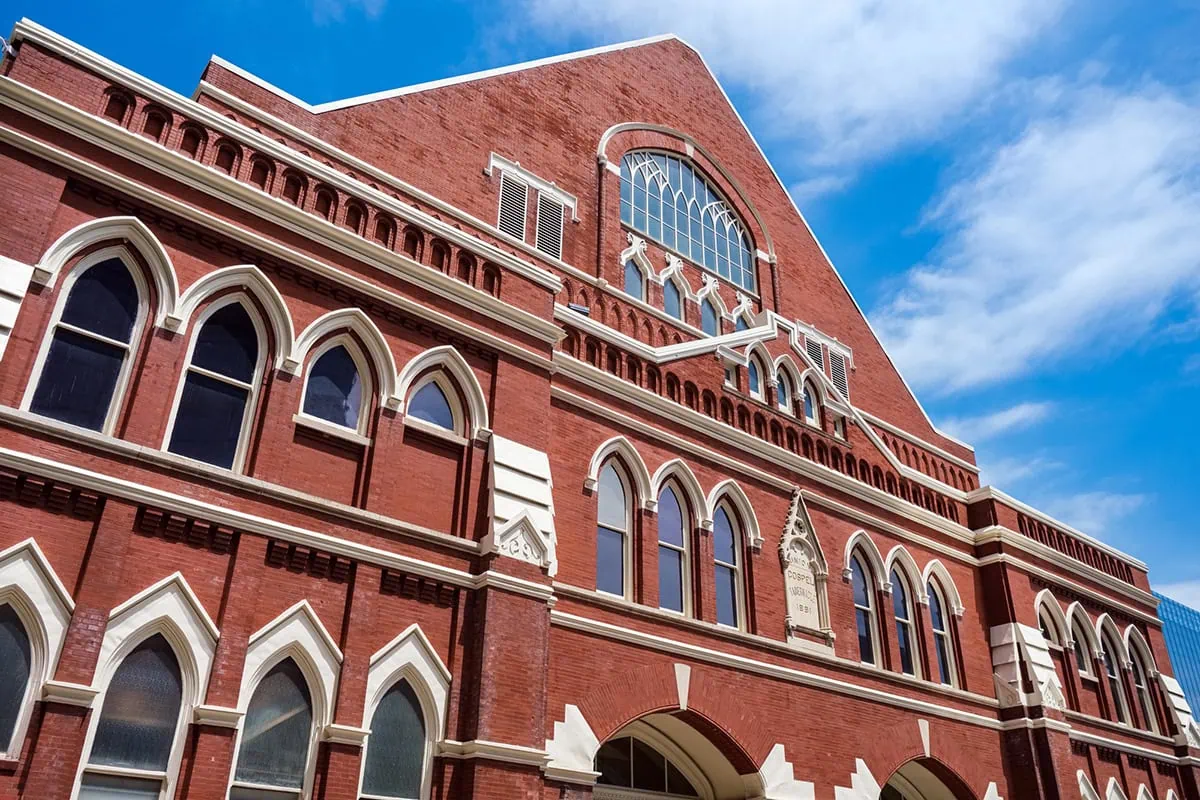 7 Top-Rated REITs Yielding Up to 11.6% 6 Facade of the historical Ryman Auditorium and Grand Ole Opry music venue in the downtown district.