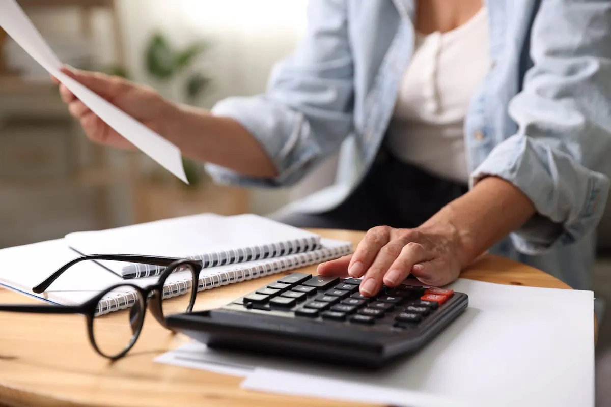 senior calculator income tax deduction budget planning 1200