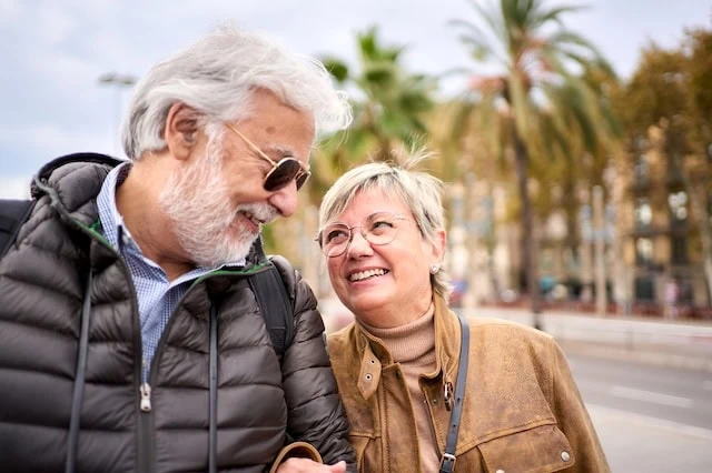 senior discounts happy travel senior 640