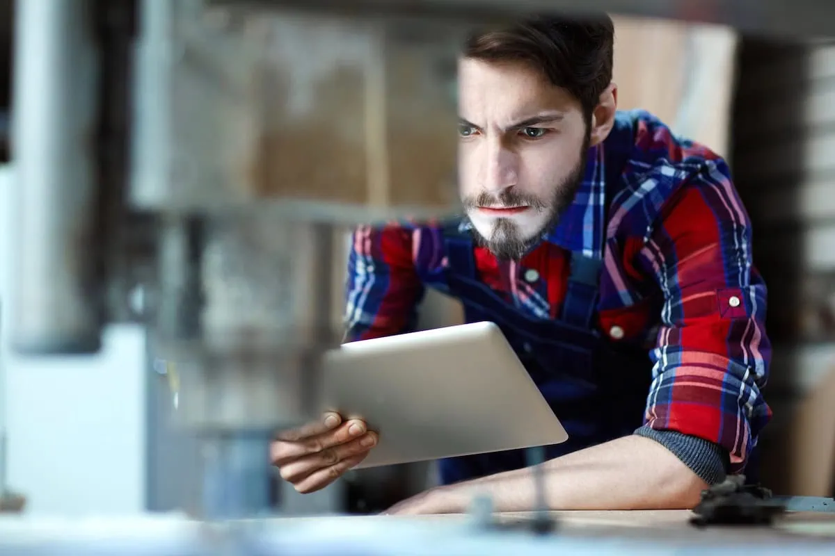 Are Tariffs Trouble or an Opportunity for Small Businesses? 2 small business tariff tablet diy 1200