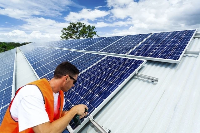 solar panel installer occupation