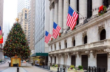 sp 500 wall street christmas tree