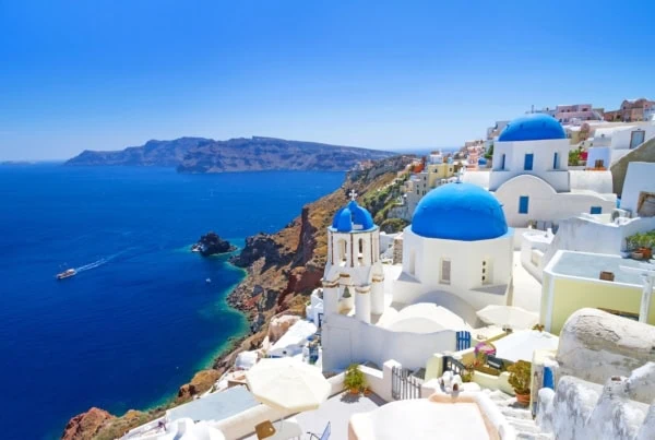 splurghing on travel santorini greece 1200