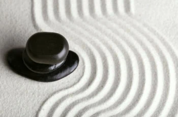 splv invesco low volatilty etf zen sand stones