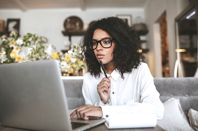 stock picking service woman laptop computer