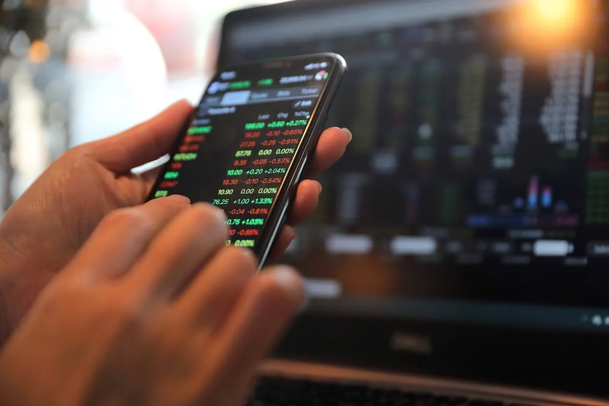 Gen Z vs. Baby Boomers: 12 Ways They Invest Differently for Retirement 7 stocks mobile phone trading tracker 1200