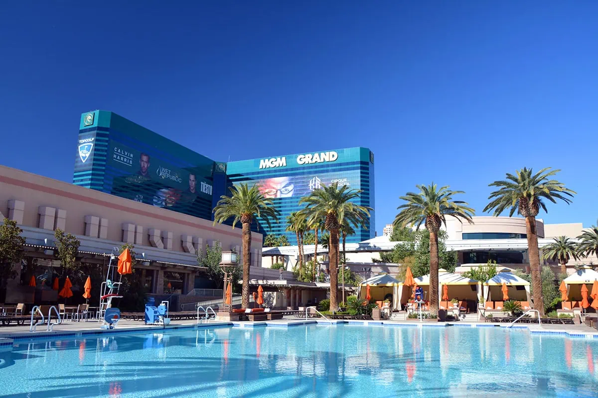 a pool at the mgm grand in las vegas nevada.