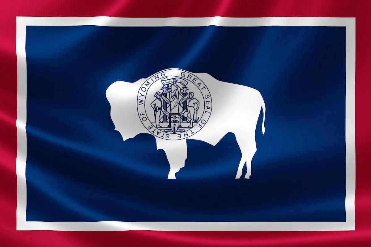 Your Guide to Which States Don't Tax Retirement Income 12 Wyoming state flag 1200